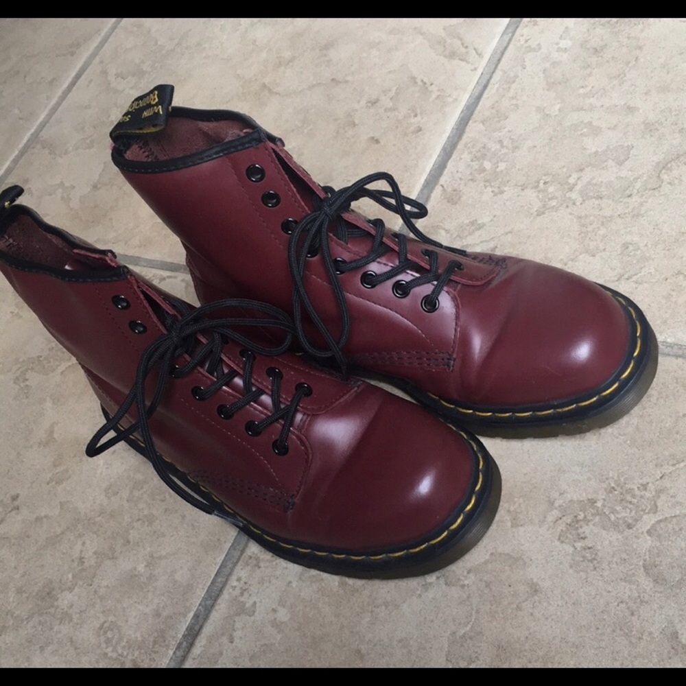 Classic Dr Marten Boots like New